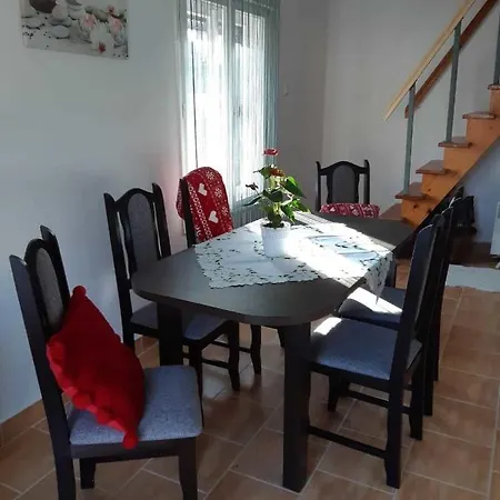 펜션 Ferienhaus In Gunaras - #126519 *